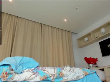 webcam girl alice_n_wooderland live cam image #1360113