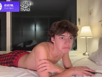 webcam man justnil live cam image #7040088