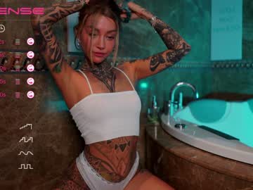webcam girl nickyneck live cam image #5688280