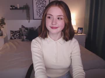 webcam girl emma_rigby live cam image #1933640