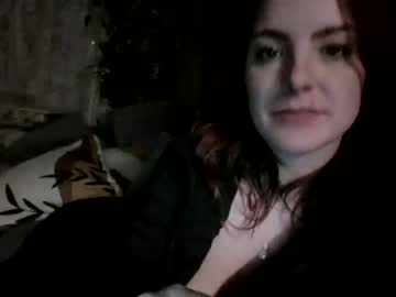 webcam girl kikikatie live cam image #4755115