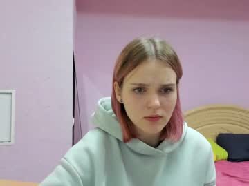 webcam girl rozmari_n live cam image #240971