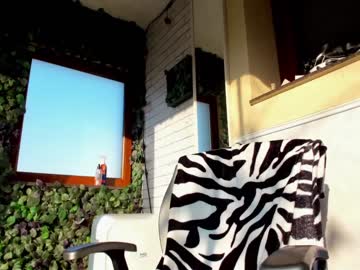 webcam girl sassyt33n live cam image #4144551