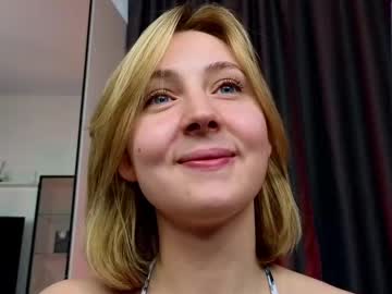 webcam girl _latenightsnack live cam image #12453058