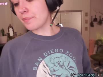 webcam girl evelynpiers live cam image #6135095