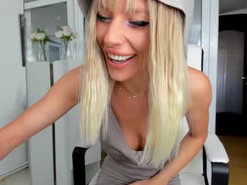 webcam girl ingridblondy94 live cam image #6870568