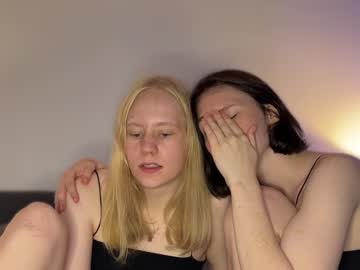 webcam couple wendyoliver live cam image #10359973