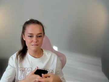 webcam girl brittcubitt live cam image #8594948