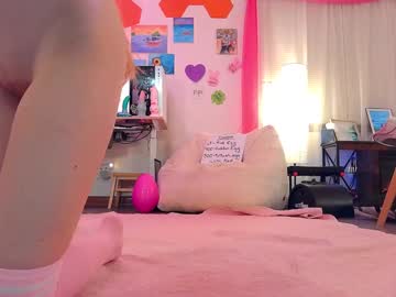 webcam girl emmasky69 live cam image #12441612
