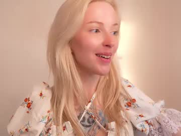 webcam girl my_stella live cam image #12642924