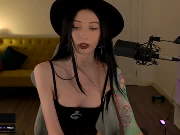 webcam girl loony_moony live cam image #9883092
