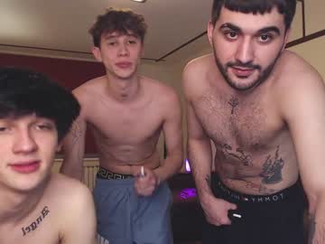 webcam man teddy_mode live cam image #891190