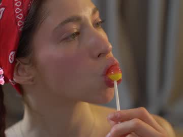 webcam girl happyvivy live cam image #11737877