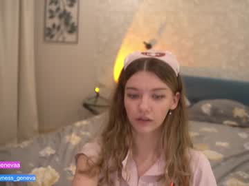 webcam girl coyness_geneva live cam image #4252809