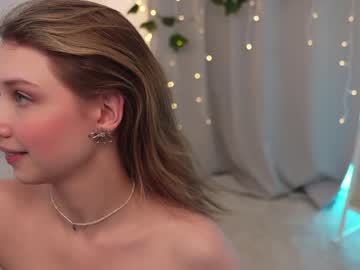 webcam girl april_blush live cam image #9178216