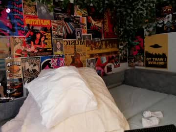 webcam girl flirtykitty_ live cam image #11810251