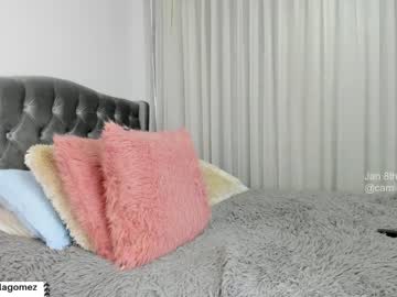 webcam girl camilagomezz live cam image #1228563