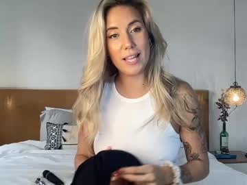 webcam girl theresasugartits live cam image #6103627