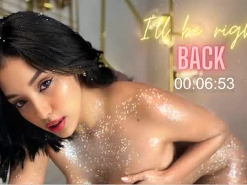 webcam girl lia_myars live cam image #9439408