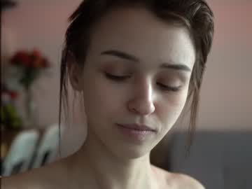 webcam girl diruriru live cam image #8980083
