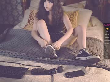 webcam girl ingennui live cam image #3784662