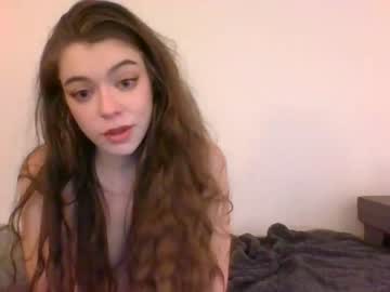 webcam girl rosegold18 live cam image #4355224