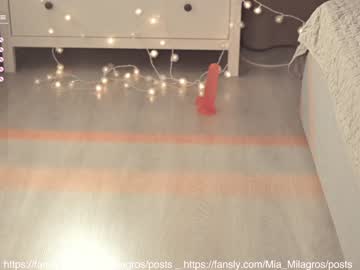 webcam girl mia_milagros live cam image #3558516