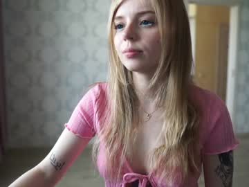 webcam girl holydumplings live cam image #2487982