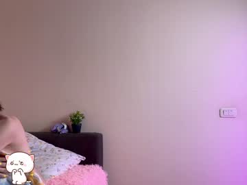 webcam girl tiny_miracle live cam image #8858644