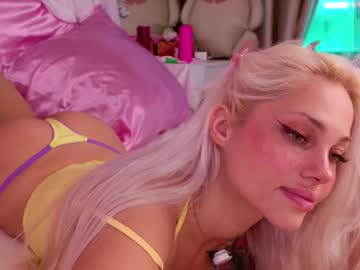 webcam girl jollly_belle live cam image #12621077