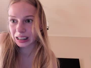 webcam girl magic_couple13 live cam image #12097775