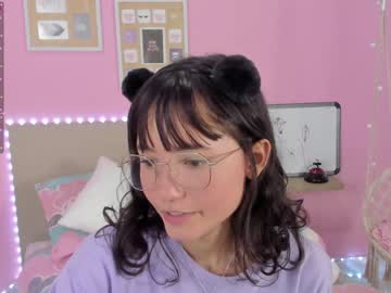 webcam girl little_effy18 live cam image #2999951