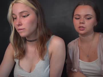 webcam couple melnextd live cam image #3151022