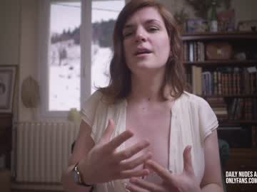 webcam girl claire_moulin live cam image #1473764