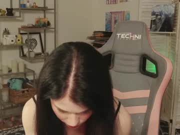 webcam girl evelynclaire live cam image #8142839