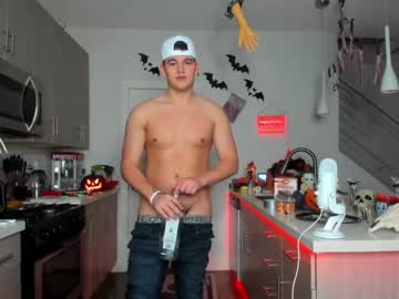 webcam man thejohnnystone live cam image #301813