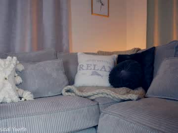 webcam girl x_lily_x live cam image #1880639