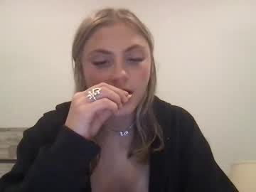 webcam girl daisyparkerxo live cam image #7499949
