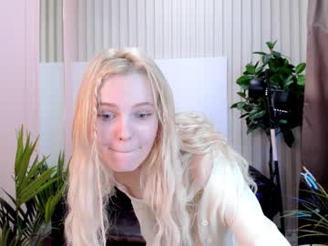 webcam girl alien_kitty_ellie live cam image #3254335