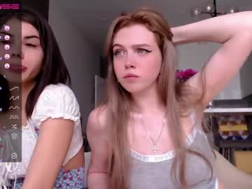 webcam girl small_blondee live cam image #2592889