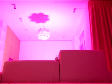 webcam girl aveksmr live cam image #7971503