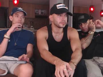 webcam man fratguysonline live cam image #7071440