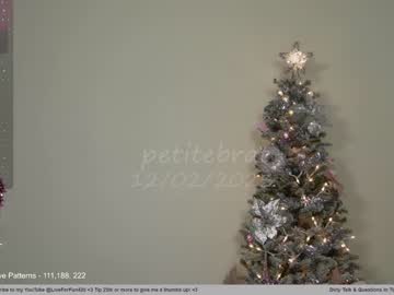 webcam girl petitebrat live cam image #7823731