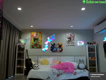 webcam girl madnessalise live cam image #9997680