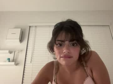 webcam girl poutyselena live cam image #9424553