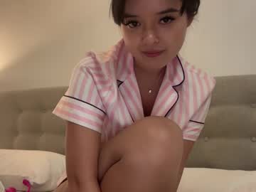 webcam girl sarah_heart_aus live cam image #12730835