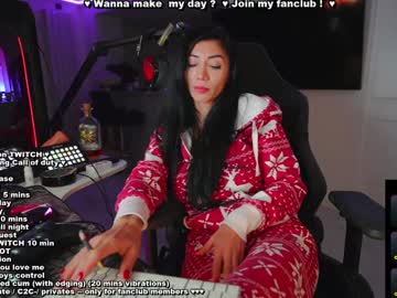 webcam girl evelyne92 live cam image #11365373