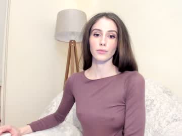 webcam girl snowww_white live cam image #4901390