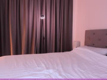 webcam girl aalliyahh live cam image #12576247