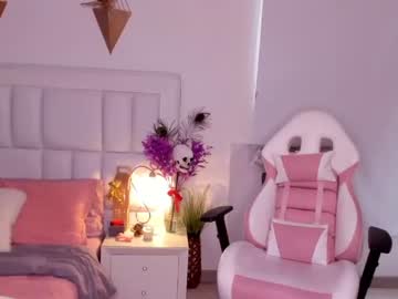 webcam girl scarlett__baker live cam image #730283
